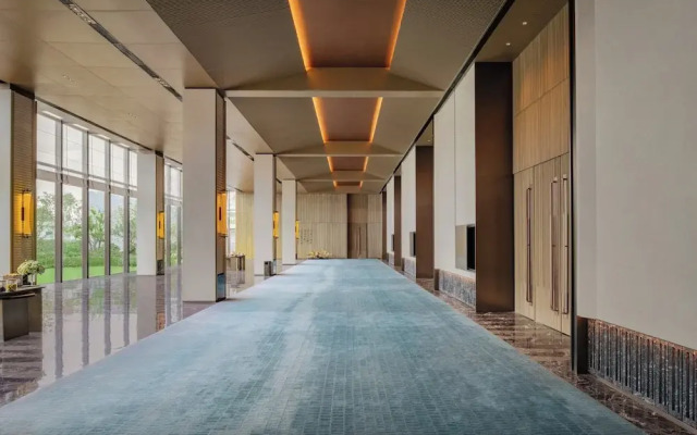 Intercontinental Xiangyang by IHG