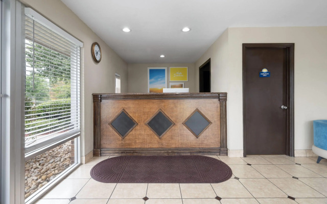 Days Inn by Wyndham Augusta Wheeler Road