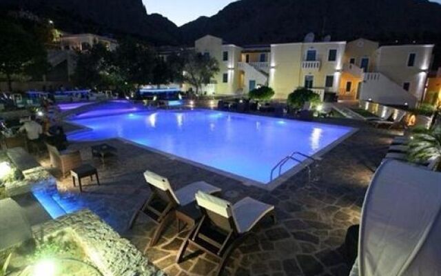 Pearl Bay Hotel