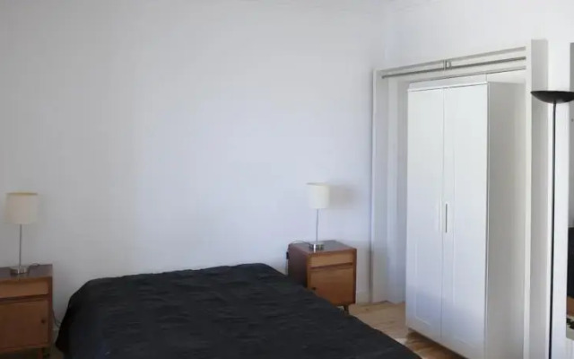 Lisbon Apartment - General Farinha Lisboa