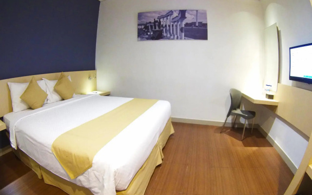 Hotel 88 Embong Malang Tunjungan By WH