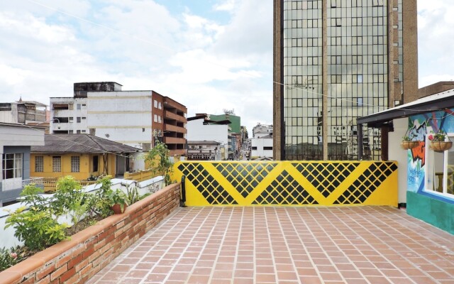 Golden Frog Mountain Hostel