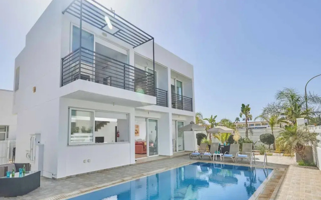 Protaras Pearl Pe18