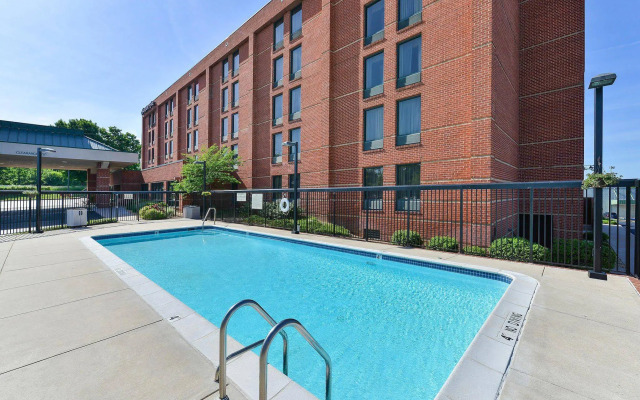 Hampton Inn Martinsburg