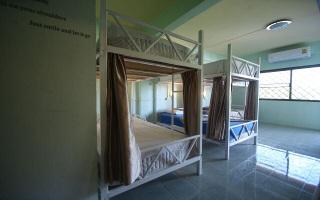 Cube Hostel Krabi