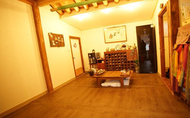 Janedang Hanok Guest House