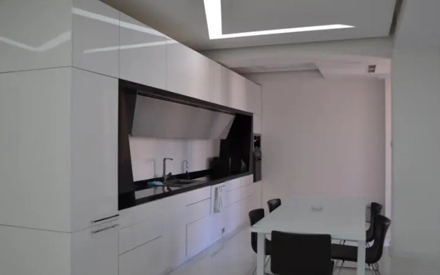 North ave.- La Piazza