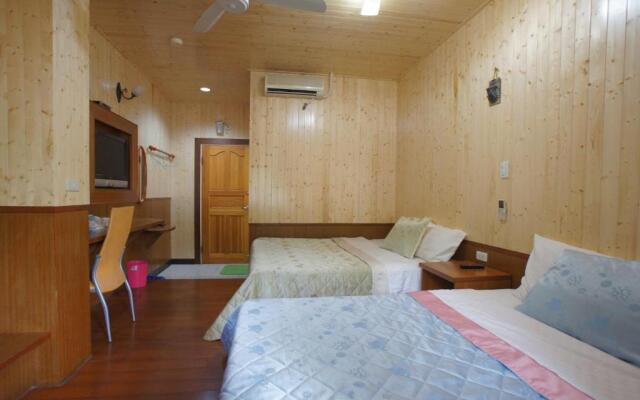 Music House Homestay