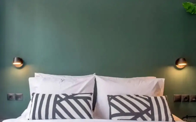 2 Bedroom Center in Thessaloniki!