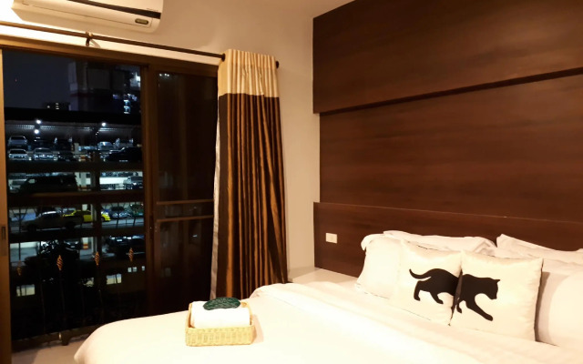 Bed by City Surawong-Patpong