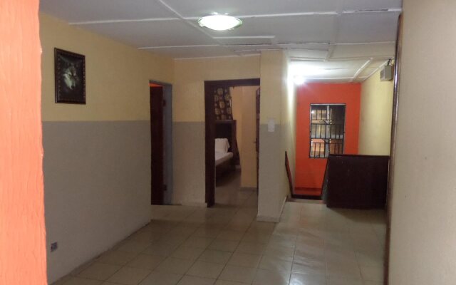 Metro Hotel Oluyole