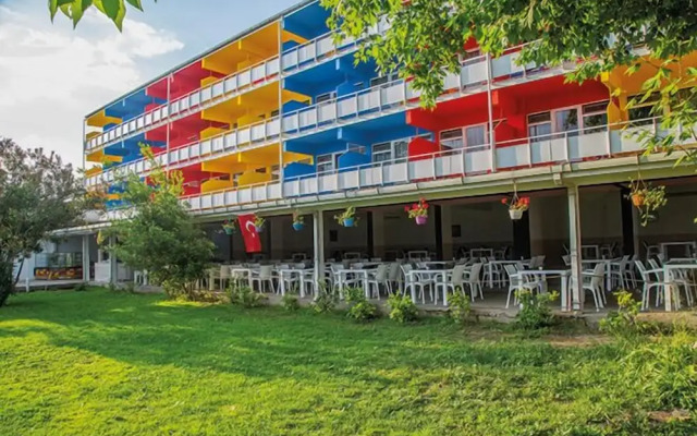 Yaman Beach Hotel