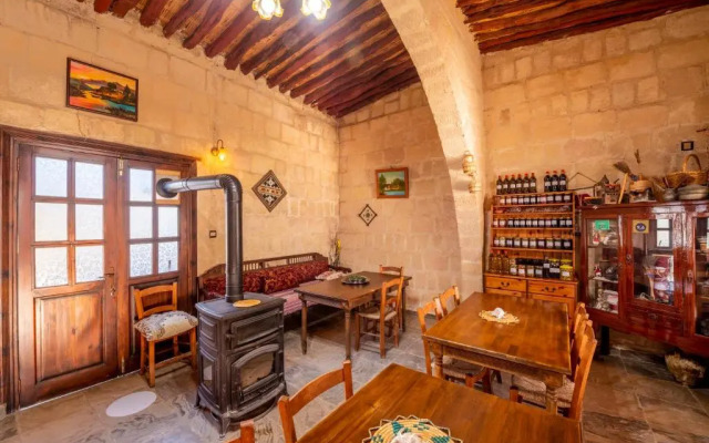 Revakll Ev Guest House