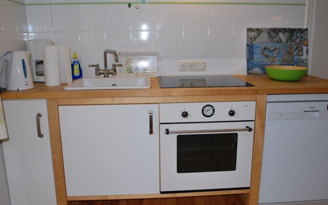 Spacious Apartment With Garden in Boisendorf