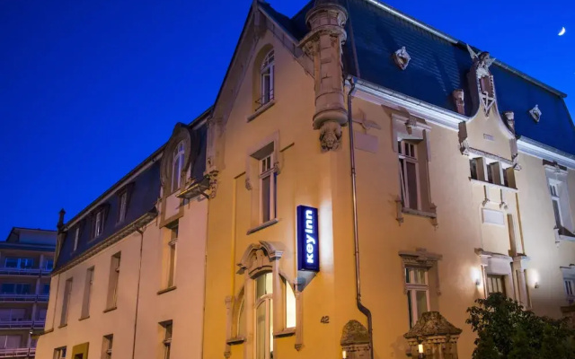 hotelImage