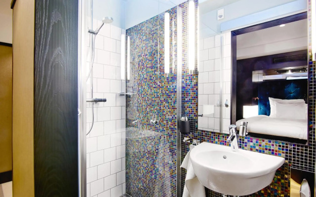 Vox Hotel