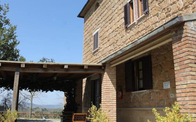 Agriturismo Pietramora