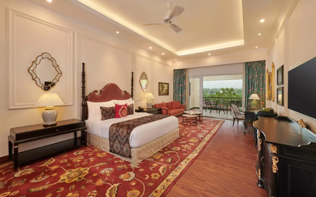 MAYFAIR Tea Resort