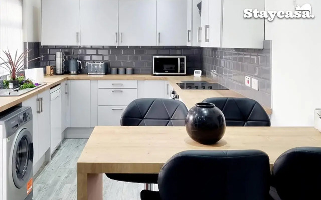 Cosy 4-Bedroom House Manchester
