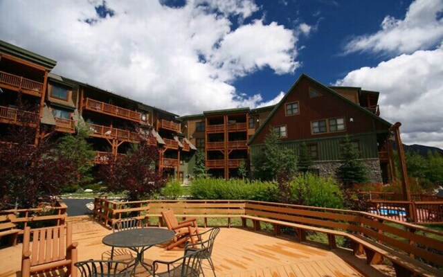 Tenderfoot 2616 2 Br condo by RedAwning