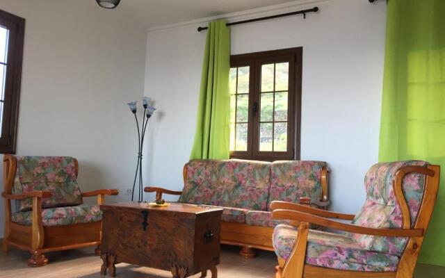 Costa Este House