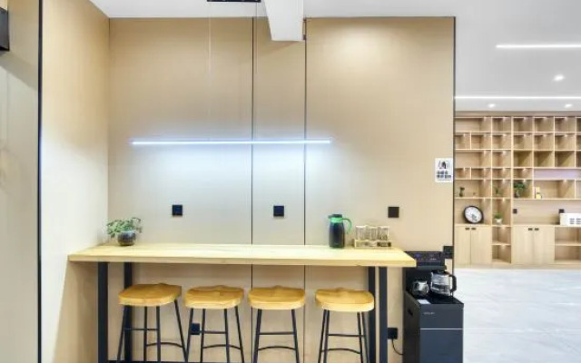 Huihe Hotel (Shaoxing Keqiao Textile City)