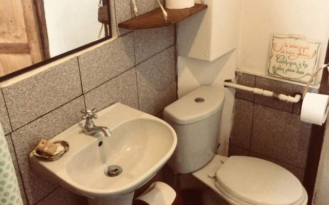 Casa Kresala, Surf House