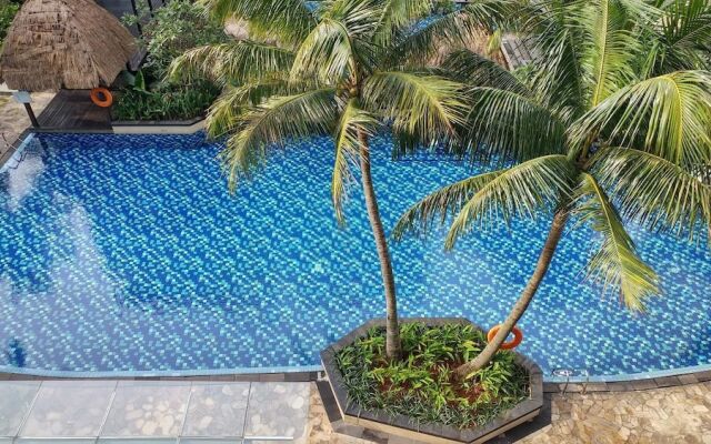 Best Price Hampton's Park Apartment Near Pondok Indah Mall