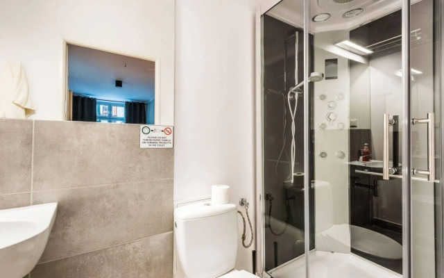Flamingo Hostel