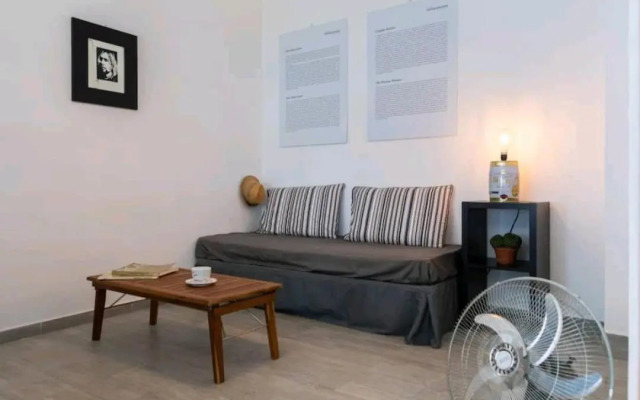 Villa's apartment on the beach, swimming pool A/C