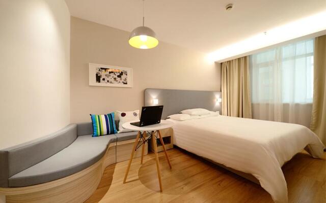 Hanting Express (Xi'an Mingdemen Xi’an Shiyou University)