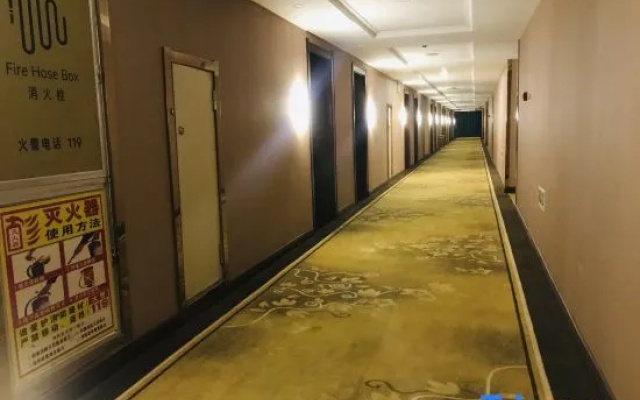 Yushu jiegu temple hotel