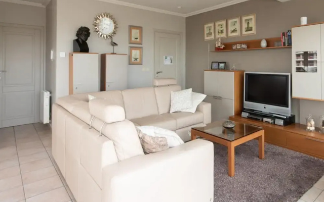 Beautiful Apartment With a View of the Marina