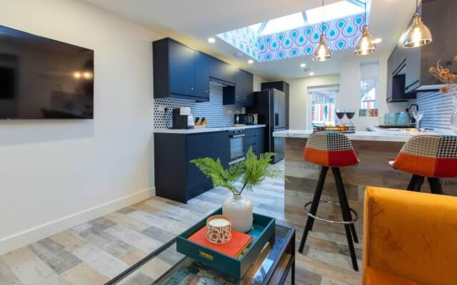 All Ensuite,smarttvs,garden,20 Mins to Nec,parking