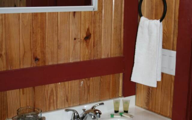 Deer Creek Cabins and Lodge