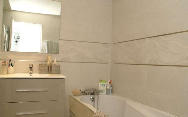 Villa With Private Swimming Pool, Trampoline, Côte D'azur