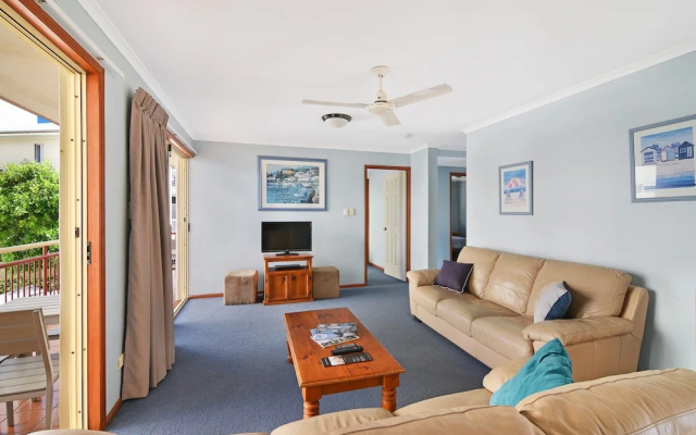 Vaai Moana - 5/10 Oriole Avenue – Guest Rooms – Peregian Beach