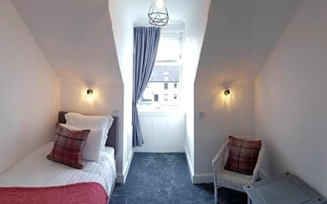 Lochtybank Guest House