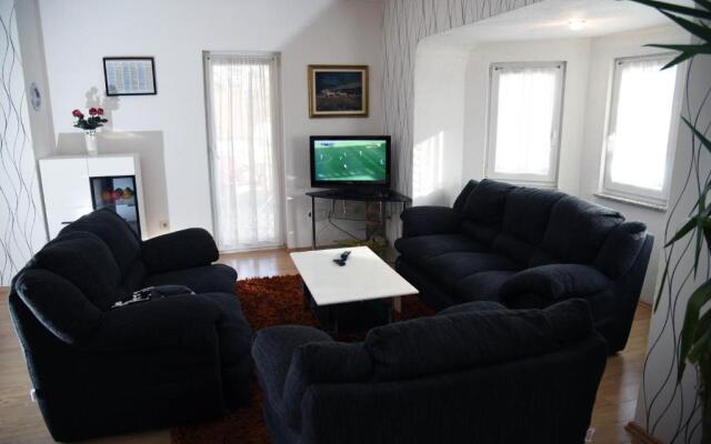 Apartment Mario