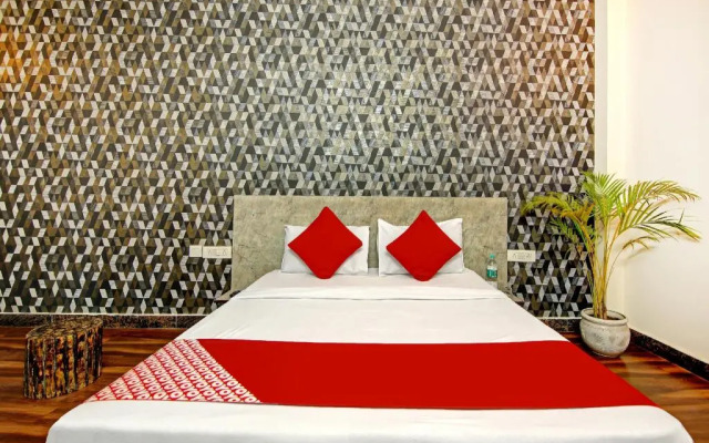 The Rosewood Hotel by OYO Rooms