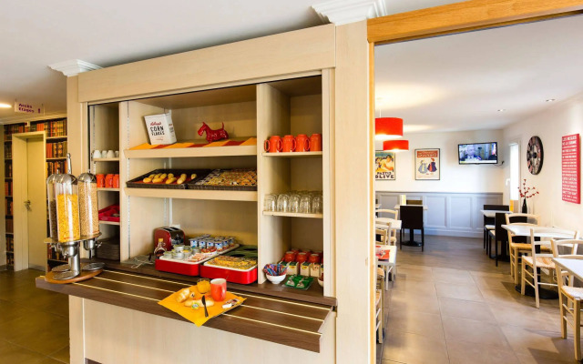 Kyriad Direct Orleans Ouest