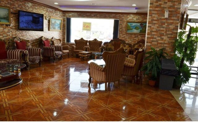 Omseyat Al Sharq Furnished Units 3