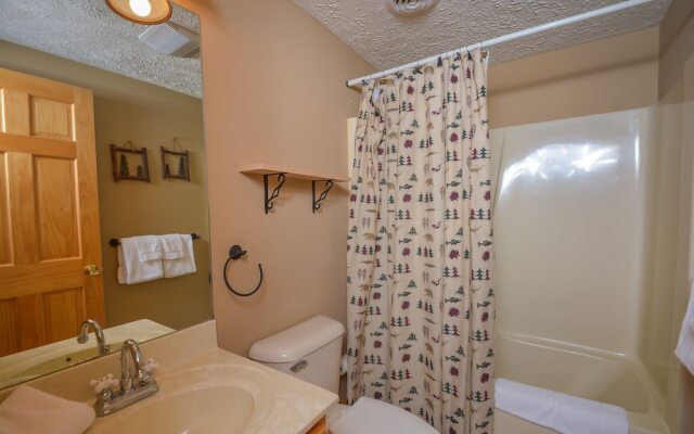 Logxurious 5 Bedroom House