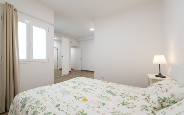 Seafront Apartment Las Canteras Beach