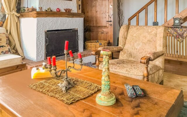 Elegant Holiday Home in Pella With Jacuzzi