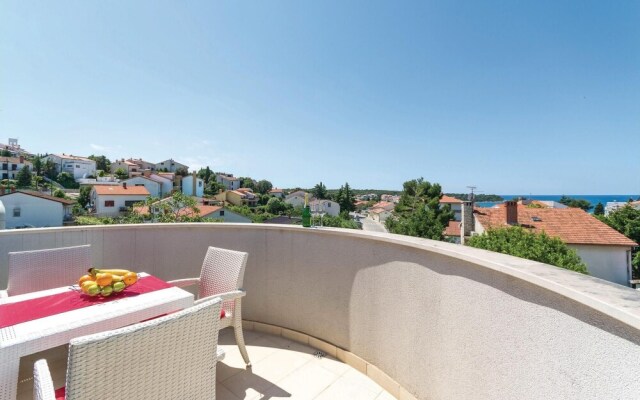 Amazing Home in Pjescana Uvala With Wifi and 2 Bedrooms