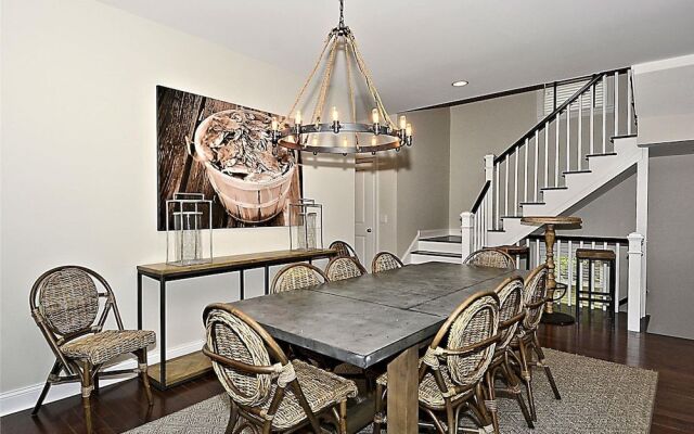 La Bella Vita by Long & Foster