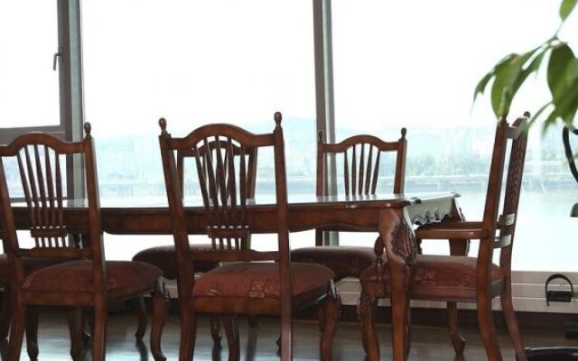 The River View House