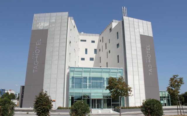 Tag Hotel