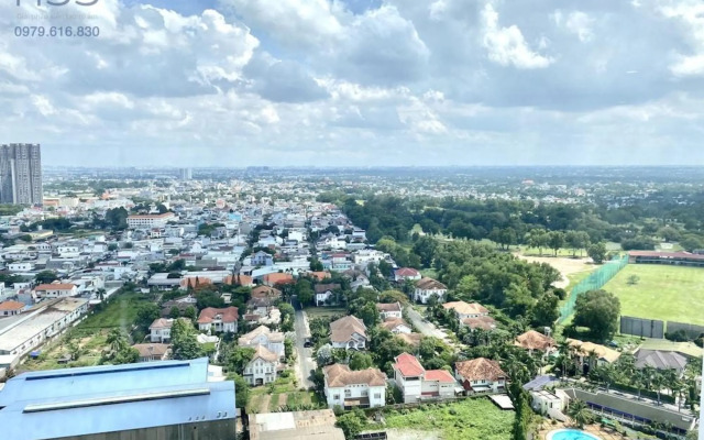 The Emerald Golf View